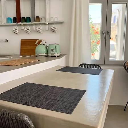 Daire Cycladic Hideaway *