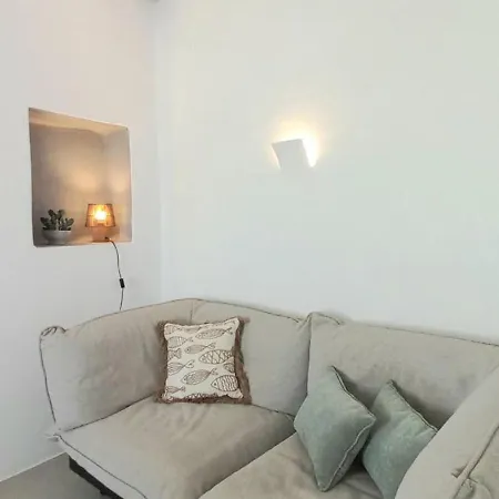 Cycladic Hideaway