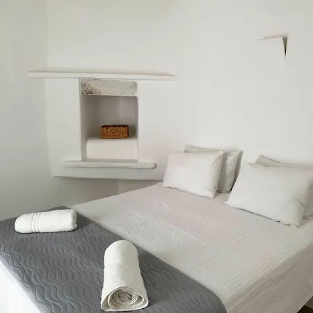 Cycladic Hideaway